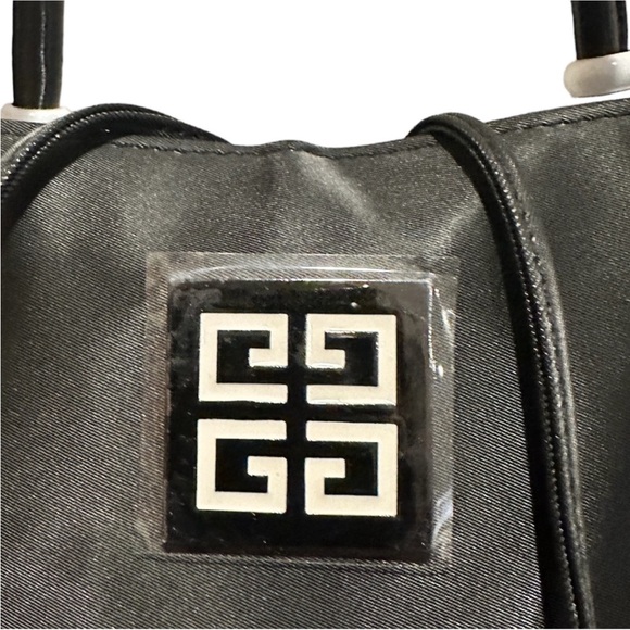 Givenchy Nylon Large beach bag Tote - Picture 3 of 6